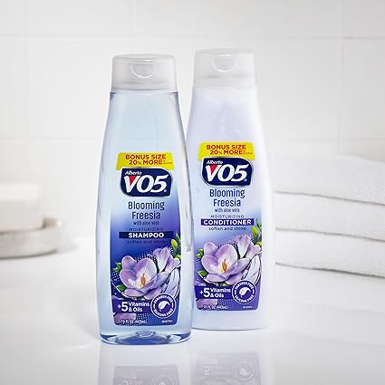Alberto VO5 Blooming Freesia Moisturizing Shampoo 15oz - ANNS BEAUTY SUPPLY
