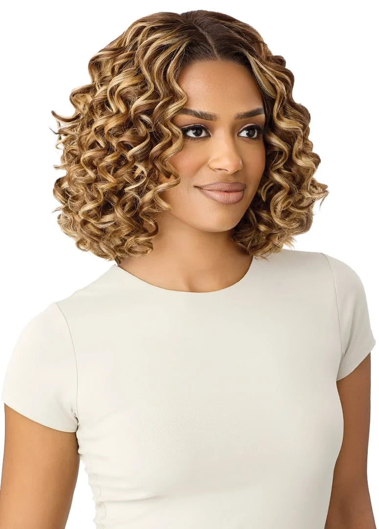 Outre Synthetic Melted Hairline HD Lace Front Wig MH132 QLMHMH132 - Elevate Styles