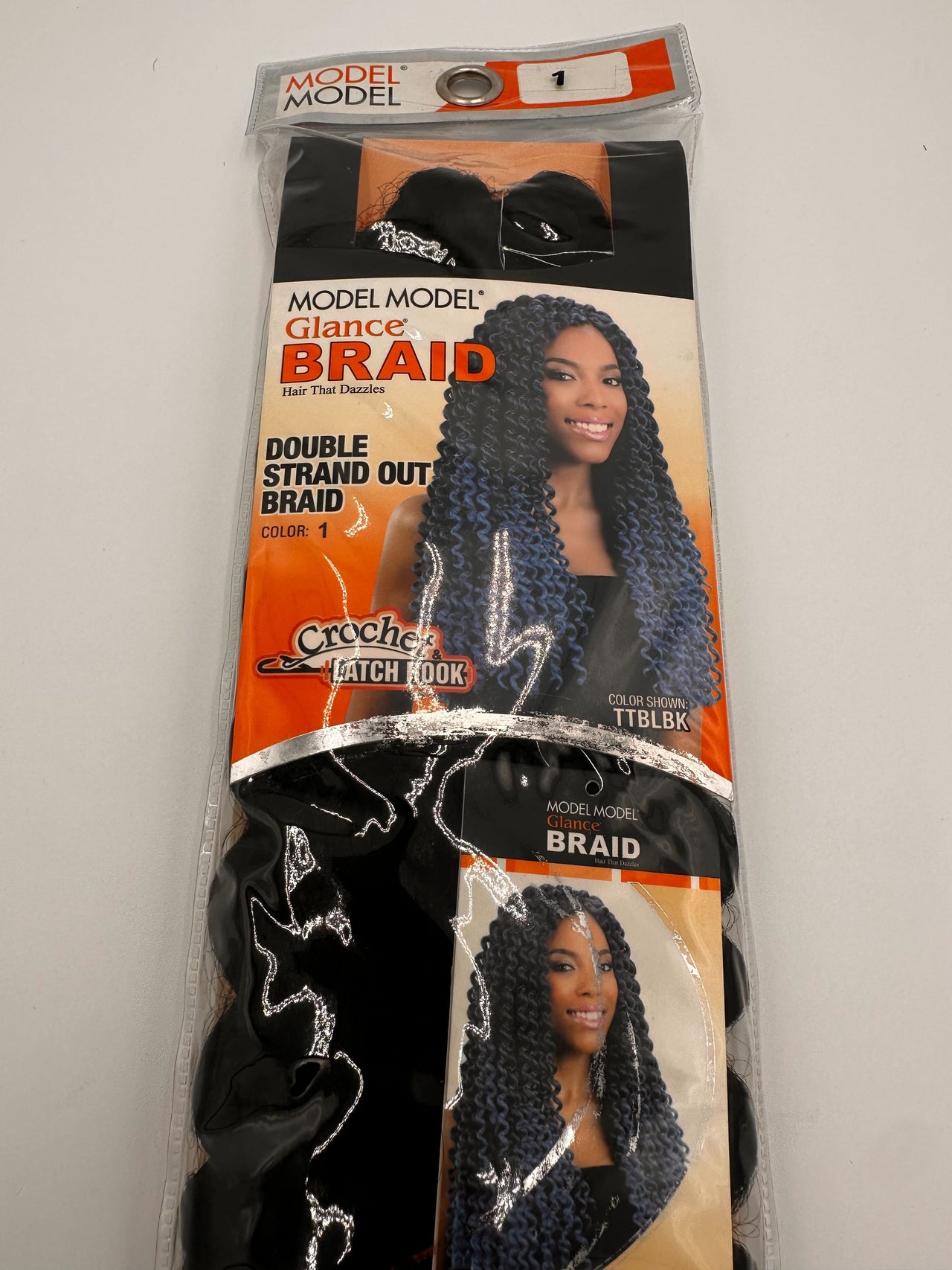 Model Model Gland Braid Double Strand Out
